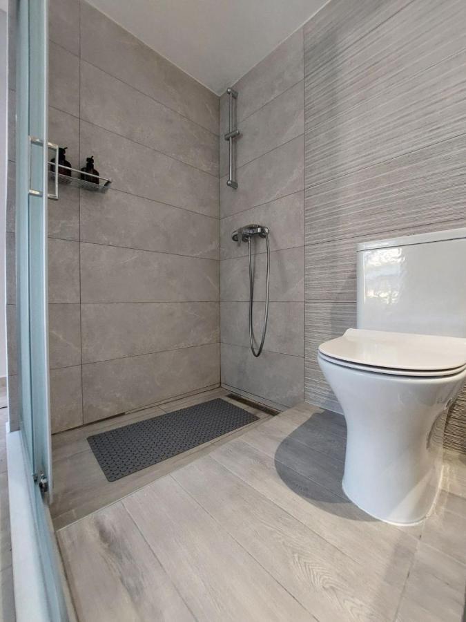 Zeppelin Apartment ลูตรากี ภายนอก รูปภาพ